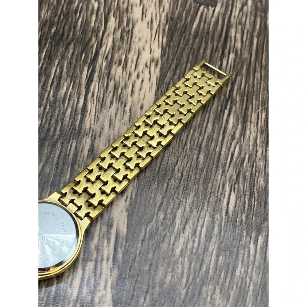 Regency Ladies gold-tone Watch Beautiful Band New Battery Working